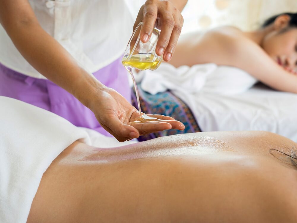 A relaxing full-body massage with warm oil